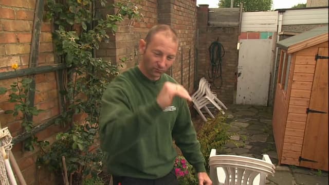 S01:E32 - Episode 32