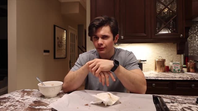 S02:E07 - 20,000-Calorie Challenge