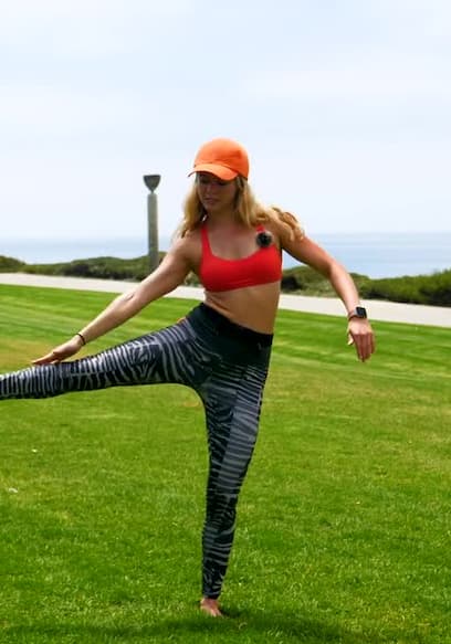 S01:E01 - Head to Toe Bodyweight Barre Workout poster