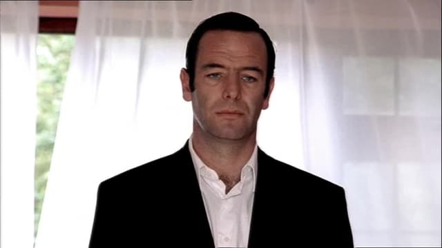 S02:E04 - Sharp Compassion