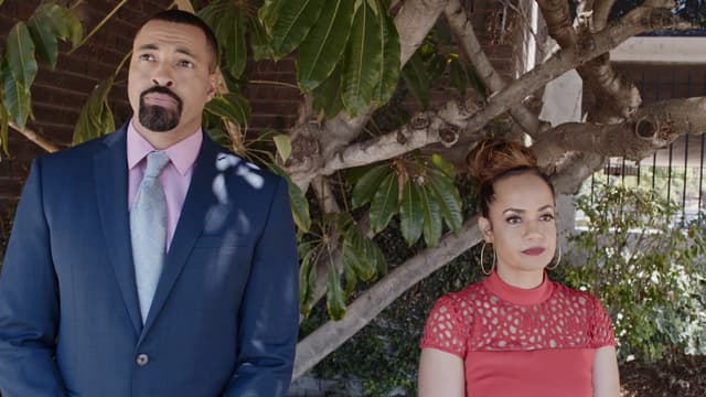 S01:E01 - Lemons and Oranges