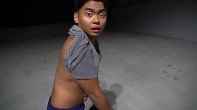 S01:E10 - Don't Track Ghosts at 3am / Things You Shouldn't Do at McDonald's