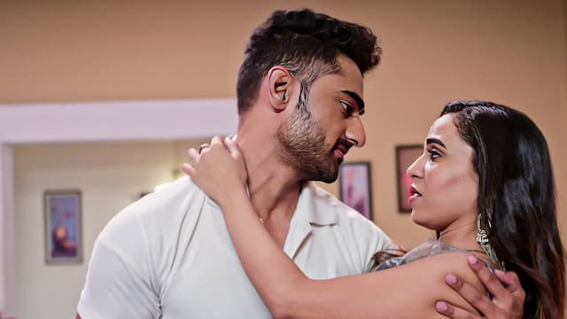 S01:E08 - Corporate Desires