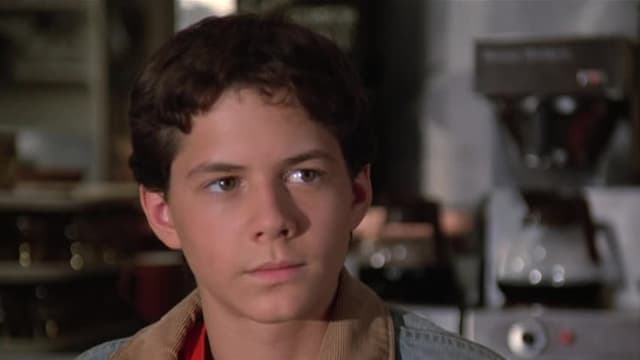 S01:E04 - The Blue Lights