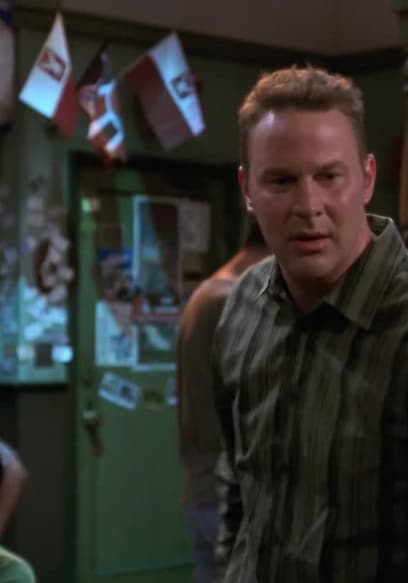 S09:E17 - Straight Eye for the Queer Guy poster