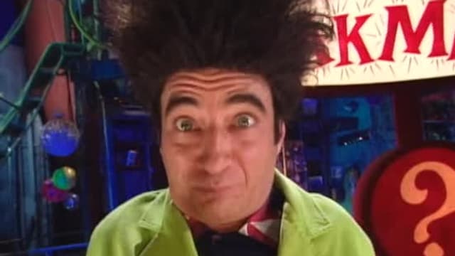 S02:E221 - Sharks, Beakmania & Einstein