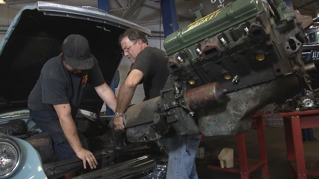 S02:E10 - Race to the Finish