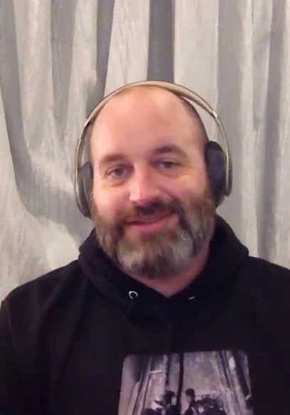 S12:E01 - Tom Segura Keeps It High and Tight While Eating Spicy Wings poster