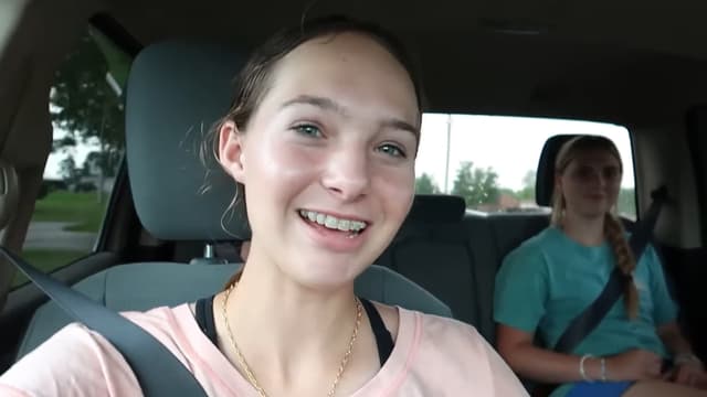 S01:E20 - Road Trippin` - NO PARENTS - With FRIENDS !!