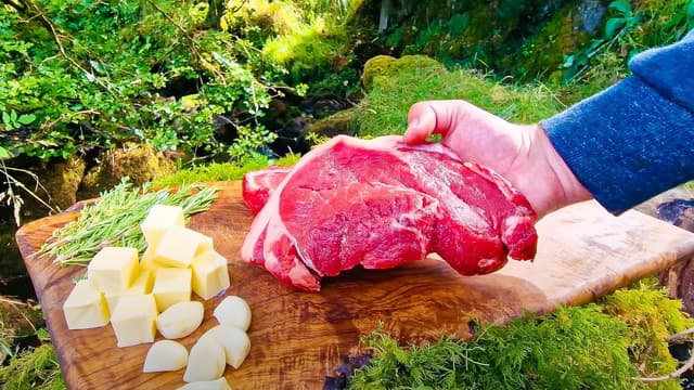 S01:E05 - The Most Legendary Steaks Ever Cooked