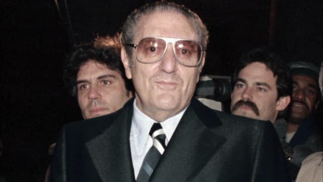 S01:E04 - Paul Castellano