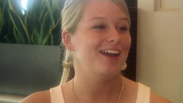 S01:E01 - Who's Your Favorite?