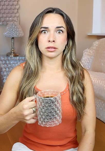 S01:E19 - Pierson Wraps Room in Bubble Wrap poster