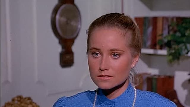 S06:E05 - Love Island / The Sisters