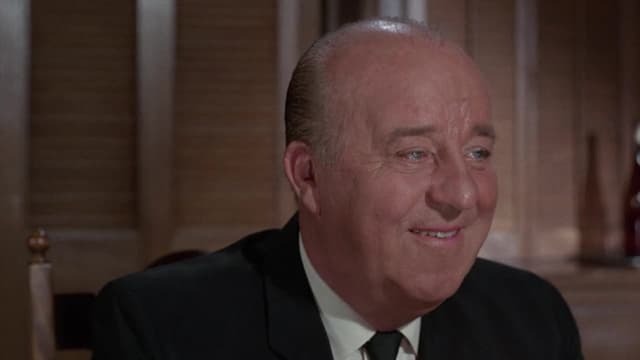 S03:E12 - Sam's Spooky Chair