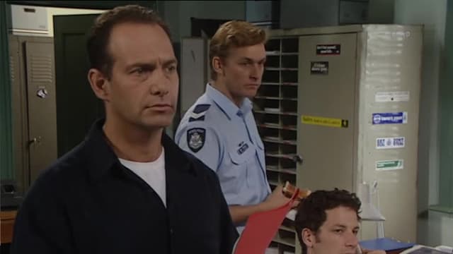 S06:E34 - Love Is the Drug