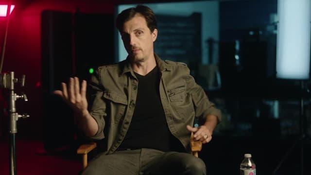 Watch Studio City S02:E04 - Stick to the Script - Free TV Shows | Tubi