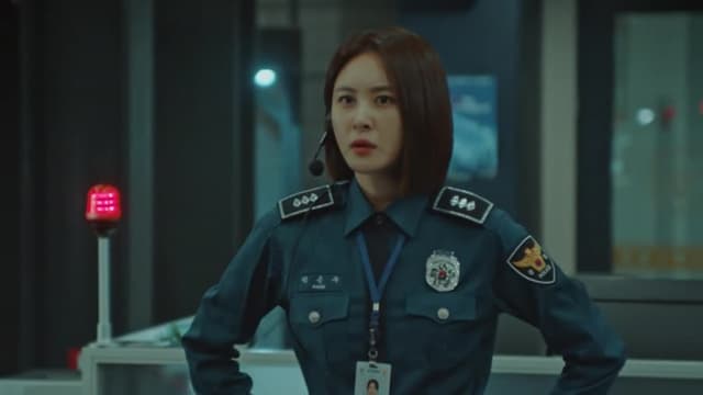 S03:E12 - Episode 12