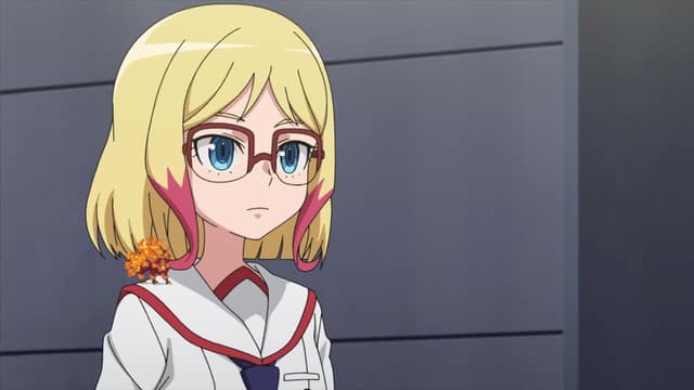 S04:E07 - Lia and Athena / Field Training