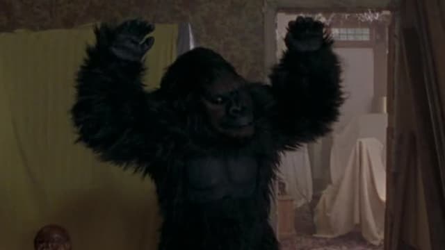 S01:E16 - Going Ape