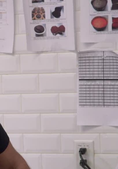 S14:E27 - A Barter, a Baker and More poster