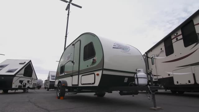 S03:E09 - Two for the Road