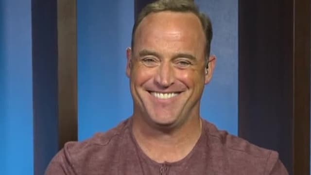 S02:E163 - Matt Iseman Likes Low Bids