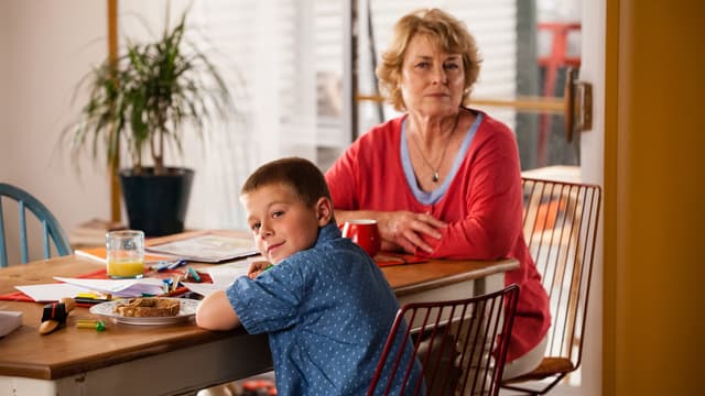 S01:E02 - Early Days