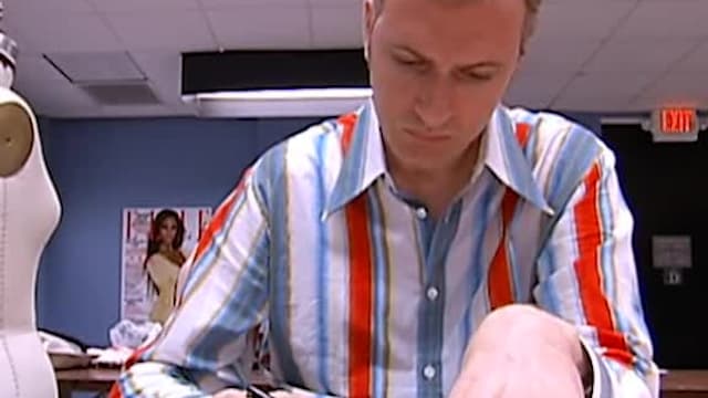 S02:E06 - S02:E04 - Social Scene