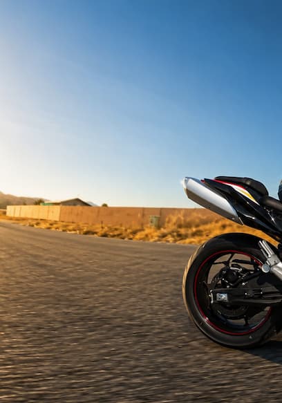 Affiche de S01:E05 - Turbocharging Amazon's Cheapest Sport Bike