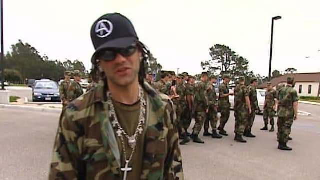 S02:E16 - Military Salute