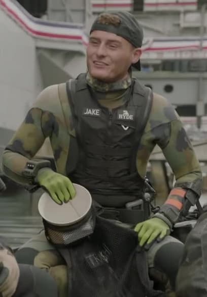 S03:E15 - Sniped poster
