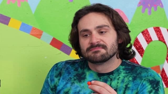 S18:E01 - Candy Is Dandy