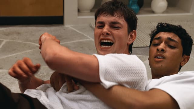 S01:E04 - OH YOU’RE NEXT