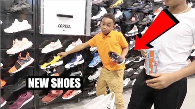 S01:E11 - Kids Shoe Shopping and Eating