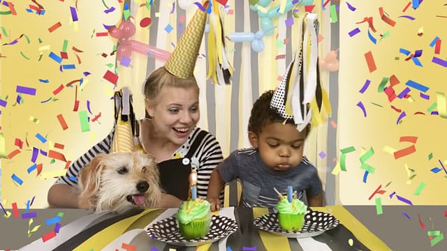 S01:E04 - Kylee Makes a Dog Birthday Party!