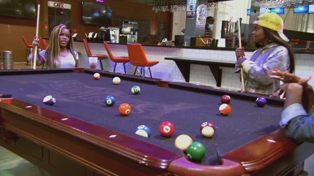 S06:E14 - Cupid Crisis