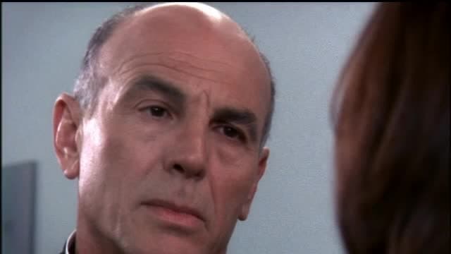 S01:E119 - Drugstore Cowgirl