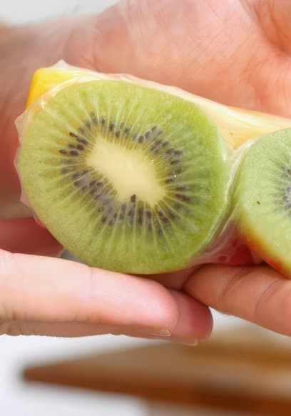 S01:E06 - Fruit Spring Rolls poster