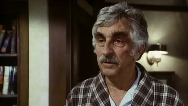 S04:E12 - The Block Party