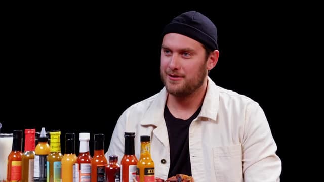 S10:E11 - Brad Leone Celebrates Thanksgiving With Spicy Wings