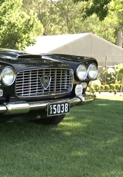 S01:E13 - Volkswagen Karmann Ghia, Jensen Healey, DMC Delorian, Packard Clipper Deluxe poster