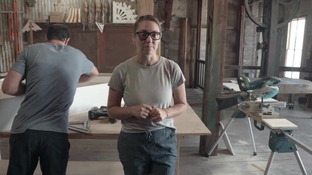 S05:E04 - 1800s Backhouse