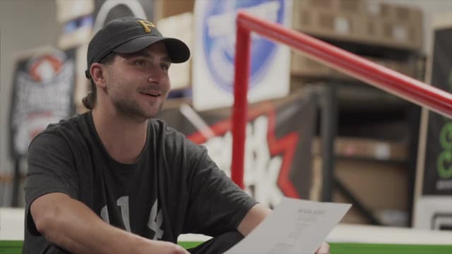 S01:E03 - Rail Trick With Greg Lutzka