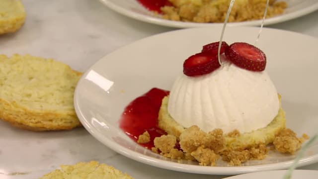 S02:E03 - Summer Desserts