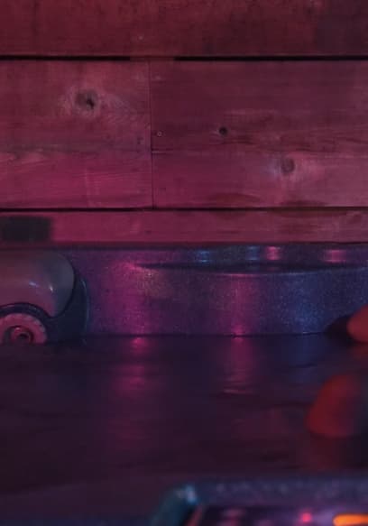 S01:E02 - New Love poster