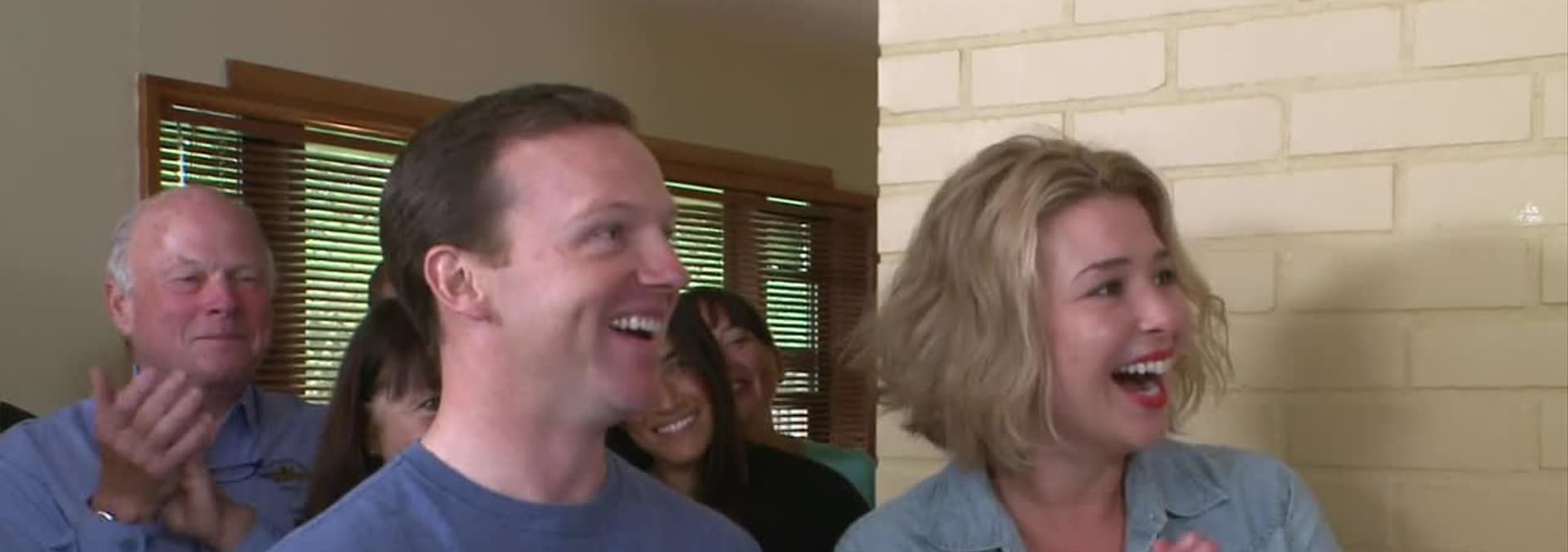 Watch House Crashers S09:E11 - Hearth of the Home - Free TV Shows | Tubi