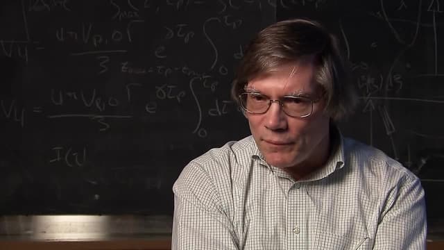 S01:E12 - How to Build a Flying Saucer