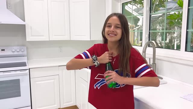 S03:E04 - Nastya's Big Life Lessons: Hobbies, Friendship, and Growing Together