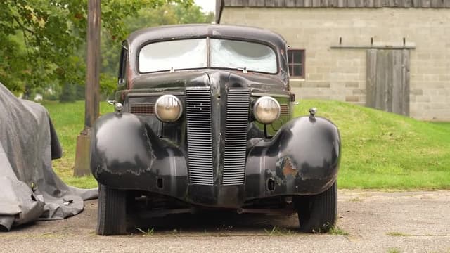 S02:E01 - Will It Run? This 90 Year Old Buick Special Has Been Neglected for Years